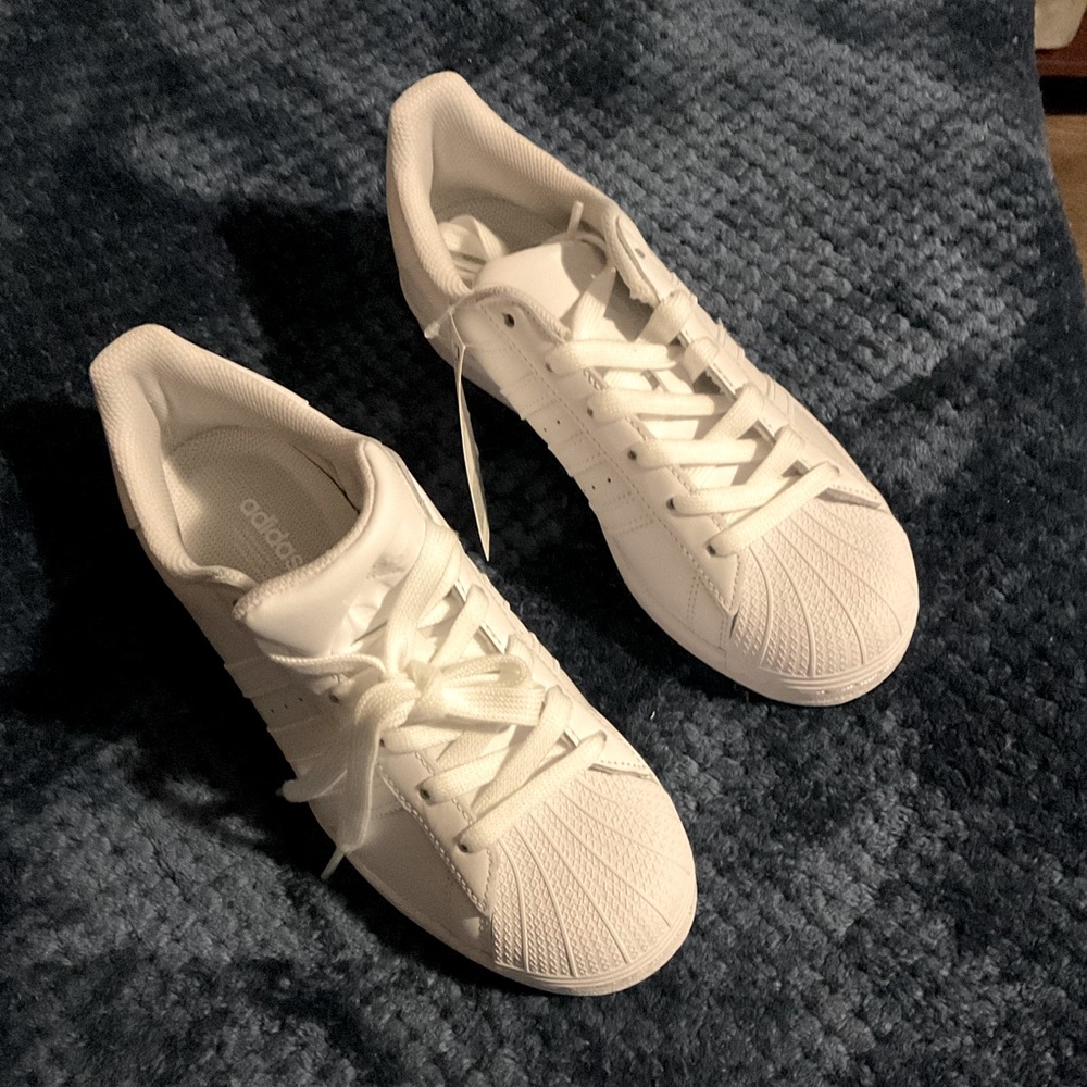 women Adidas tennis shoes superstar originals solid white size 5 1/2